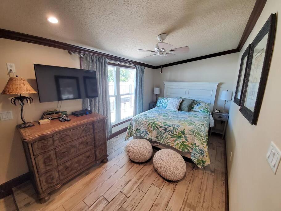 Hawaiian Cottage - Heated Pool Walk To The Beach Cocoa Beach Exterior foto